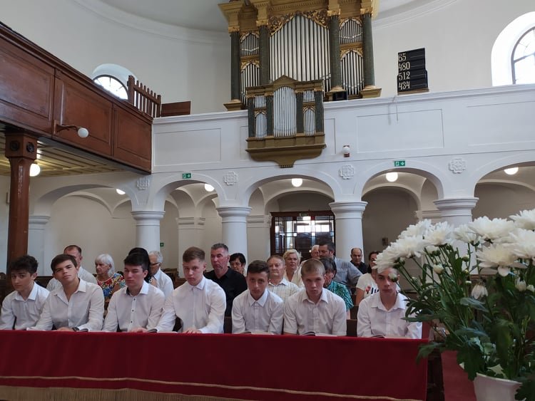 Konfirmáció és keresztelés 11